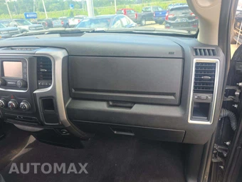 2024 Ram 1500 Classic SLT Extended Cab Medium Bed - miniatura 19