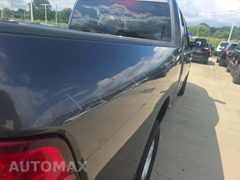 2024 Ram 1500 Classic SLT Extended Cab Medium Bed - miniatura 28