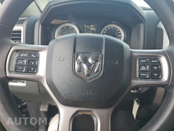 2024 Ram 1500 Classic SLT Extended Cab Medium Bed - miniatura 10