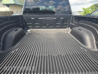 2024 Ram 1500 Classic SLT Extended Cab Medium Bed - miniatura 17