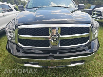 2024 Ram 1500 Classic SLT Extended Cab Medium Bed - miniatura 2
