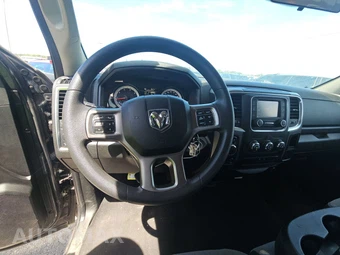 2024 Ram 1500 Classic SLT Extended Cab Medium Bed - miniatura 10