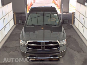 2024 Ram 1500 Classic SLT Extended Cab Medium Bed - miniatura 2