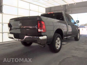 2024 Ram 1500 Classic SLT Extended Cab Medium Bed - miniatura 4