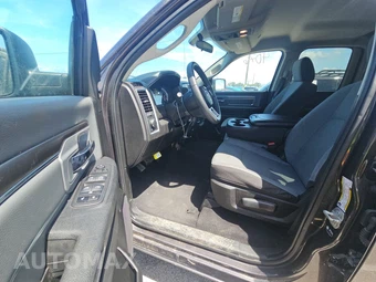 2024 Ram 1500 Classic SLT Extended Cab Medium Bed - miniatura 7