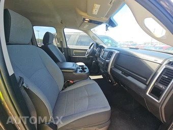 2024 Ram 1500 Classic SLT Extended Cab Medium Bed - miniatura 8