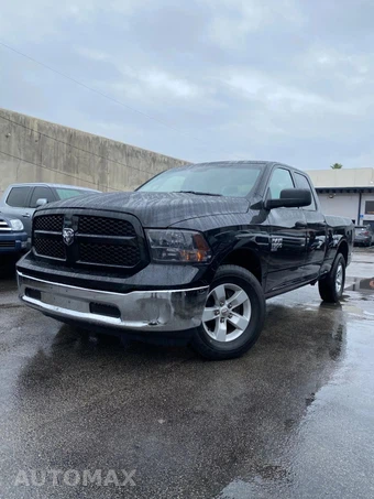 2024 Ram 1500 Classic SLT Extended Cab Medium Bed - miniatura 2