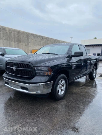 2024 Ram 1500 Classic SLT Extended Cab Medium Bed - miniatura 3