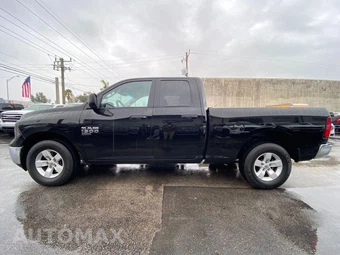 2024 Ram 1500 Classic SLT Extended Cab Medium Bed - miniatura 5
