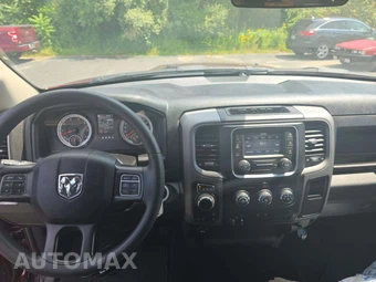 2024 Ram 1500 Classic Tradesman Crew Cab Medium Bed - miniatura 10