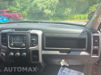 2024 Ram 1500 Classic Tradesman Crew Cab Medium Bed - miniatura 19
