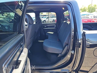 2024 Ram 1500 Classic Warlock Crew Cab Short Bed - miniatura 10