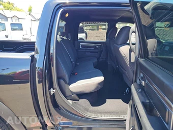 2024 Ram 1500 Classic Warlock Crew Cab Short Bed - miniatura 13
