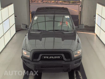 2024 Ram 1500 Classic Warlock Crew Cab Short Bed - miniatura 2