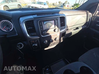 2024 Ram 1500 Classic Warlock Crew Cab Short Bed - miniatura 10
