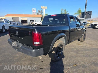 2024 Ram 1500 Classic Warlock Crew Cab Short Bed - miniatura 3