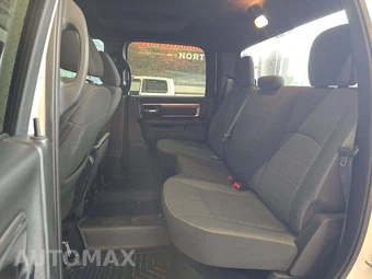 2024 Ram 1500 Classic Warlock Crew Cab Short Bed - miniatura 13