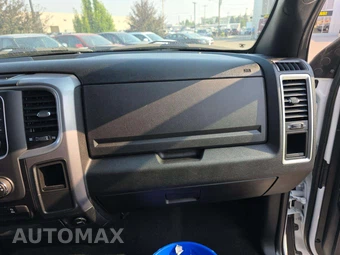 2024 Ram 1500 Classic Warlock Crew Cab Short Bed - miniatura 16