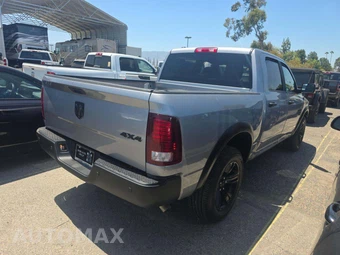 2024 Ram 1500 Classic Warlock Crew Cab Short Bed - miniatura 3