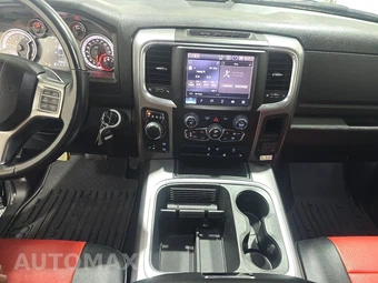 2024 Ram 1500 Classic Warlock Crew Cab Short Bed - miniatura 11