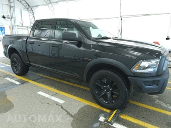 2024 Ram 1500 Classic Warlock Crew Cab Short Bed - miniatura 3