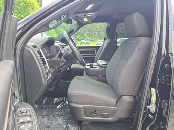 2024 Ram 1500 Classic Warlock Crew Cab Short Bed - miniatura 6