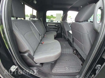 2024 Ram 1500 Classic Warlock Crew Cab Short Bed - miniatura 13