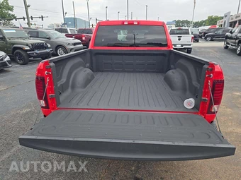 2024 Ram 1500 Classic Warlock Extended Cab Medium Bed - miniatura 11