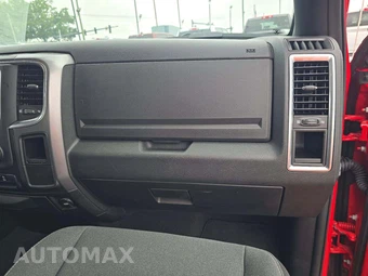 2024 Ram 1500 Classic Warlock Extended Cab Medium Bed - miniatura 16
