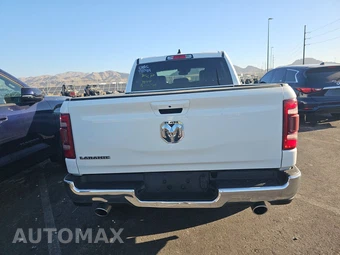 2024 Ram 1500 Laramie Crew Cab Short Bed - miniatura 5