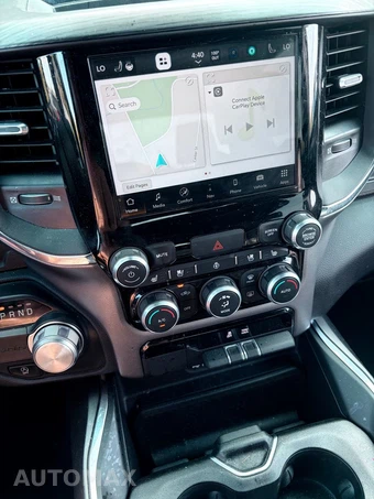 2024 Ram 1500 Laramie Crew Cab Short Bed - miniatura 7