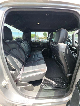 2024 Ram 1500 Laramie Crew Cab Short Bed - miniatura 16