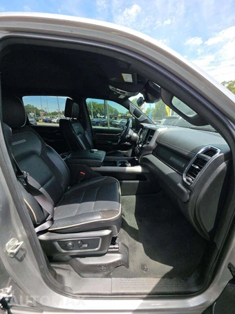 2024 Ram 1500 Laramie Crew Cab Short Bed - miniatura 18