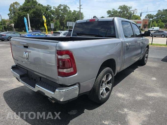 2024 Ram 1500 Laramie Crew Cab Short Bed - miniatura 3