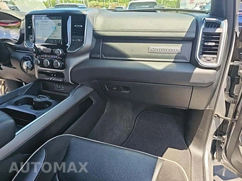 2024 Ram 1500 Laramie Crew Cab Short Bed - miniatura 16