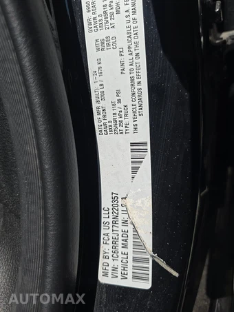 2024 Ram 1500 Laramie Crew Cab Short Bed - miniatura 14