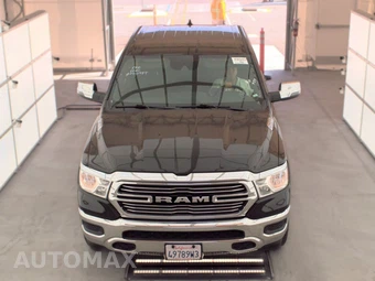 2024 Ram 1500 Laramie Crew Cab Short Bed - miniatura 2