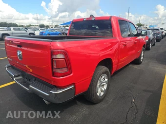 2024 Ram 1500 Laramie Crew Cab Short Bed - miniatura 4