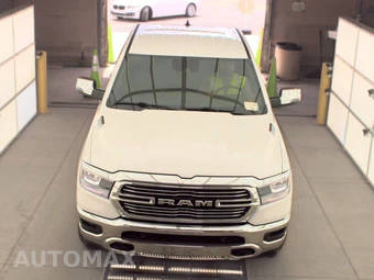 2024 Ram 1500 Laramie Crew Cab Short Bed - miniatura 2