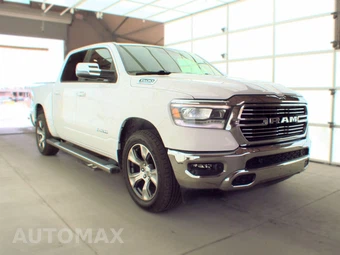 2024 Ram 1500 Laramie Crew Cab Short Bed - miniatura 3