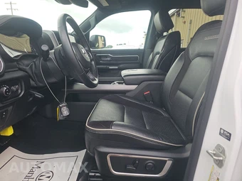 2024 Ram 1500 Laramie Crew Cab Short Bed - miniatura 7