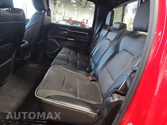 2024 Ram 1500 Laramie Crew Cab Short Bed - miniatura 13