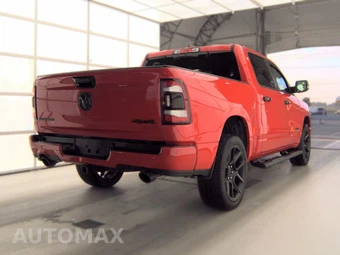 2024 Ram 1500 Laramie Crew Cab Short Bed - miniatura 4