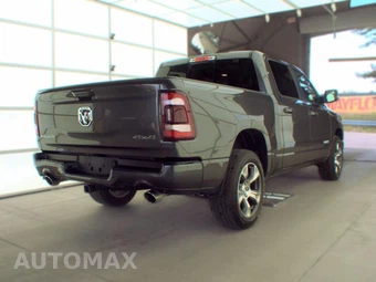 2024 Ram 1500 Laramie Crew Cab Short Bed - miniatura 4