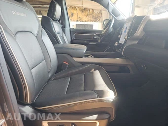 2024 Ram 1500 Laramie Crew Cab Short Bed - miniatura 8