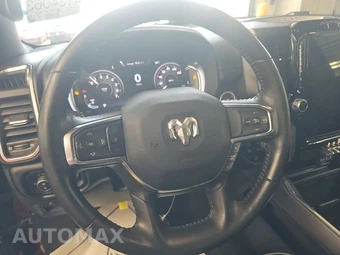2024 Ram 1500 Laramie Crew Cab Short Bed - miniatura 10