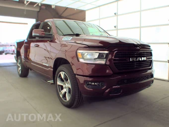 2024 Ram 1500 Laramie Crew Cab Short Bed - miniatura 3