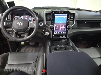 2024 Ram 1500 Laramie Crew Cab Short Bed - miniatura 11