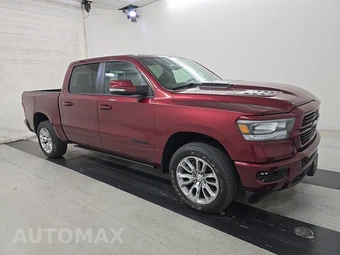 2024 Ram 1500 Laramie Crew Cab Short Bed - miniatura 3