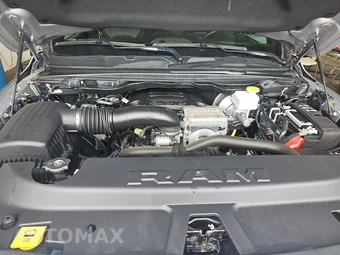 2024 Ram 1500 Laramie Crew Cab Short Bed - miniatura 15